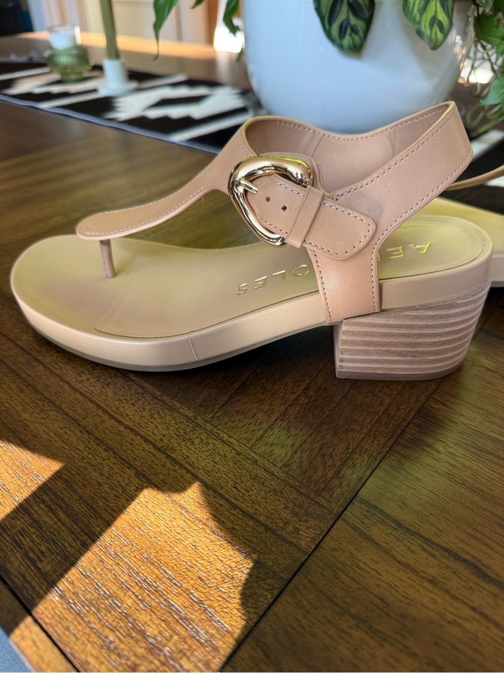 AEROSOLES Blush Tan Leather Block Heel Thong Sandal with Gold Buckle